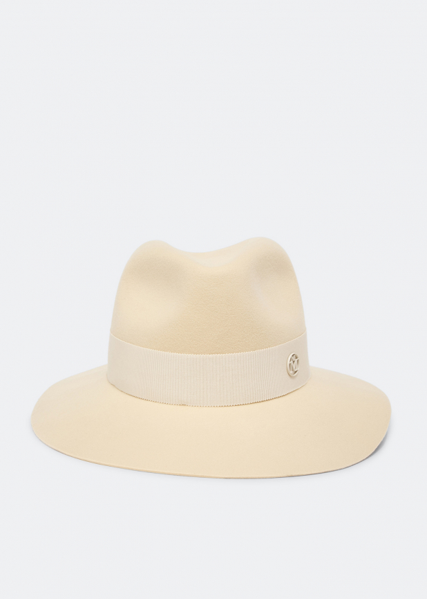 قبعة "هينريتا" من الصوف واللباد