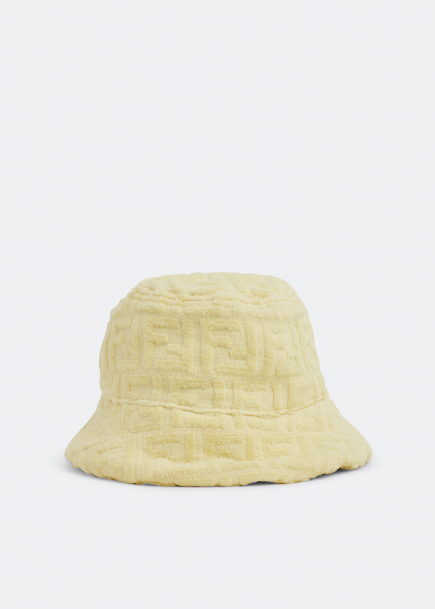 قبعة باكيت من قماش تيري بشعار